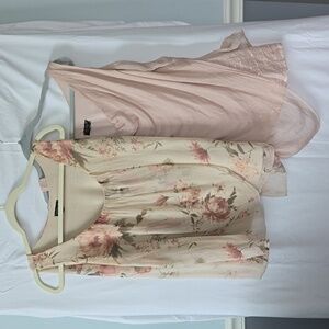 2 Ladies Made in Italy Romantic Silky Flowing Dress Tanks Sz XS